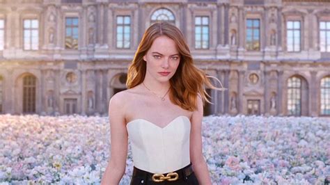 modella louis vuitton profumo